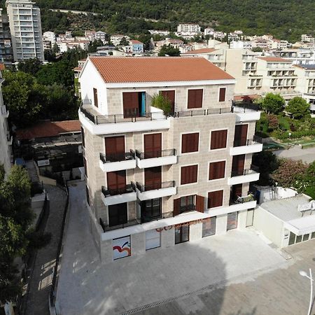 Mar Azul Apartments Petrovac Exterior photo