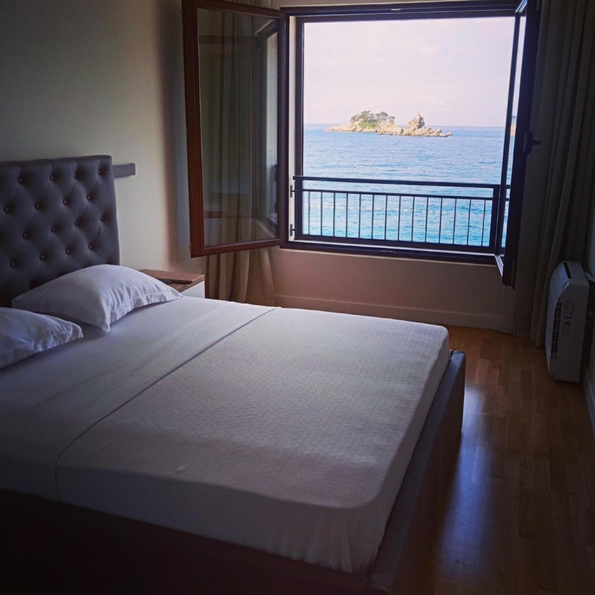 Mar Azul Apartments Petrovac Exterior photo